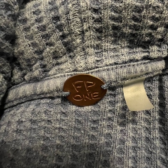Free People FP One Ash
Hoodie, Vintage Blue - Picture 2 of 3